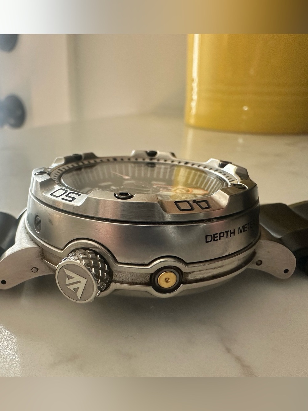 Citizen Eco-Drive Diver's Watch - Black and Silver - Picture 6 of 7